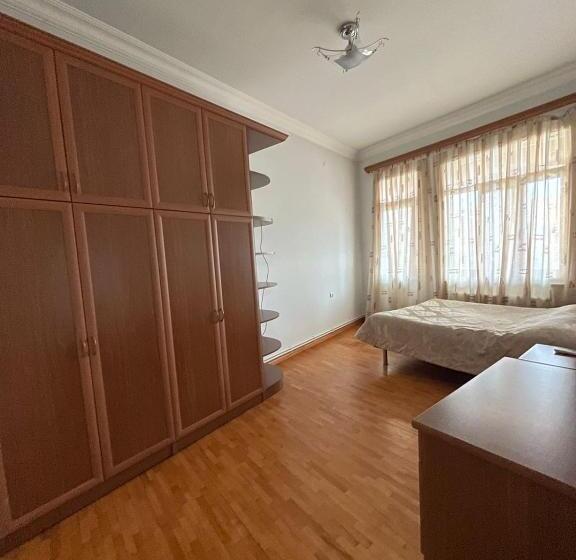 پانسیون Najaryan’s Family Guest House