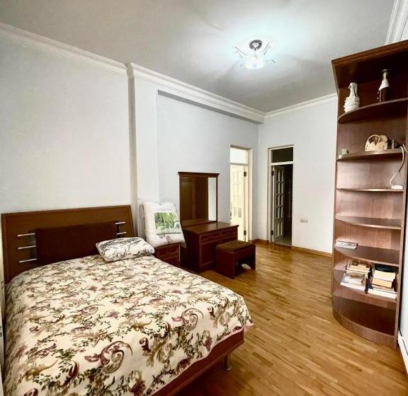 پانسیون Najaryan’s Family Guest House