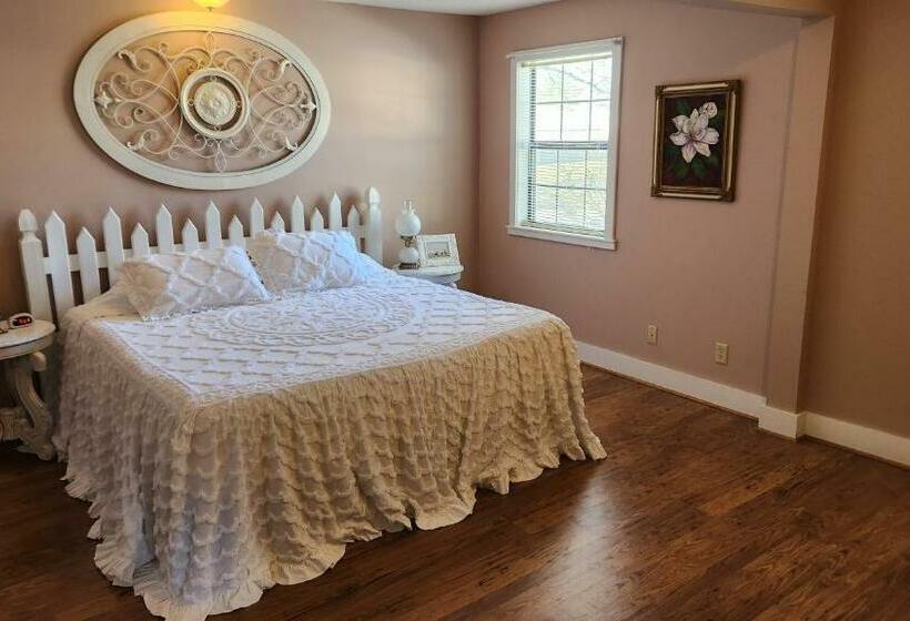 Bed and Breakfast Ozark Country Inn