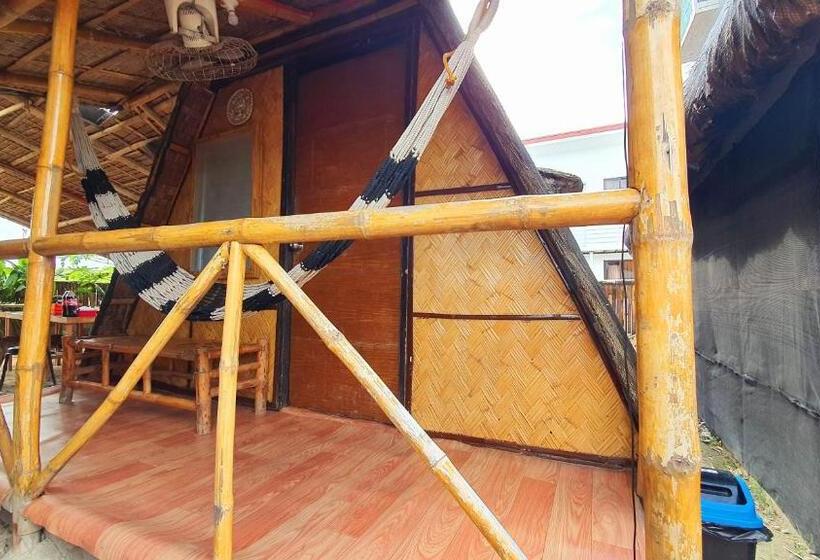 펜션 Calatagan S Bahay Kubo   With Beach Access