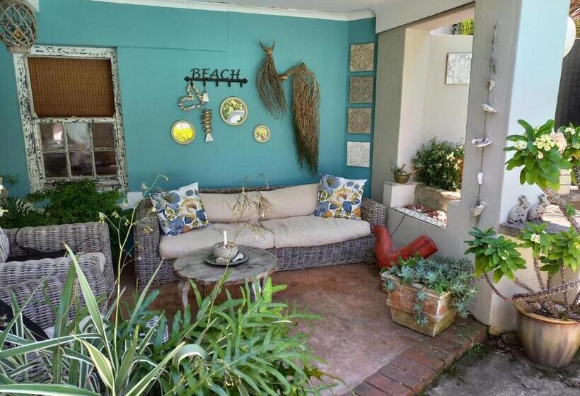 Пансион Driftwood Suite, Villa Roc Guesthouse, Salt Rock Ballito, No Loadshedding