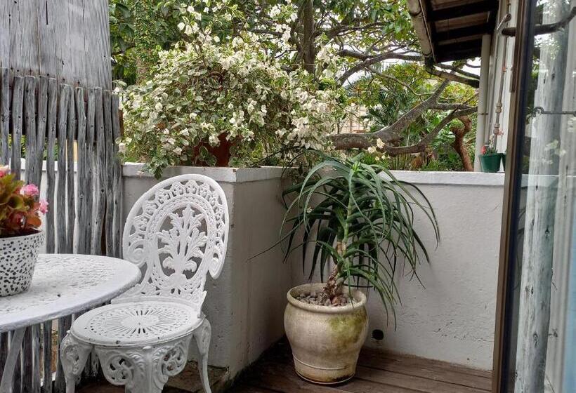 Пансион Driftwood Suite, Villa Roc Guesthouse, Salt Rock Ballito, No Loadshedding