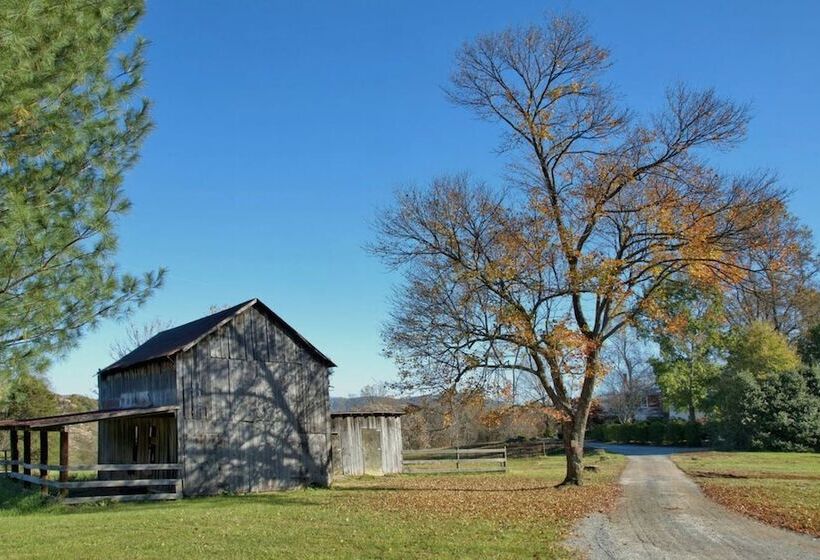 Red Hill Bed And Breakfast