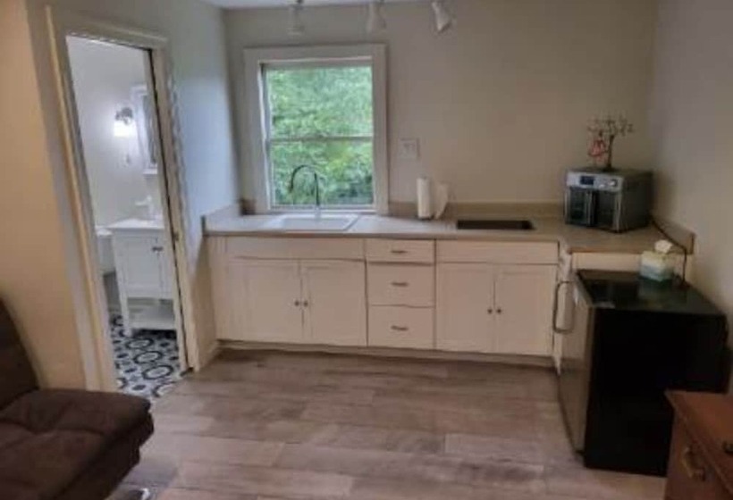 Red Hill Bed And Breakfast