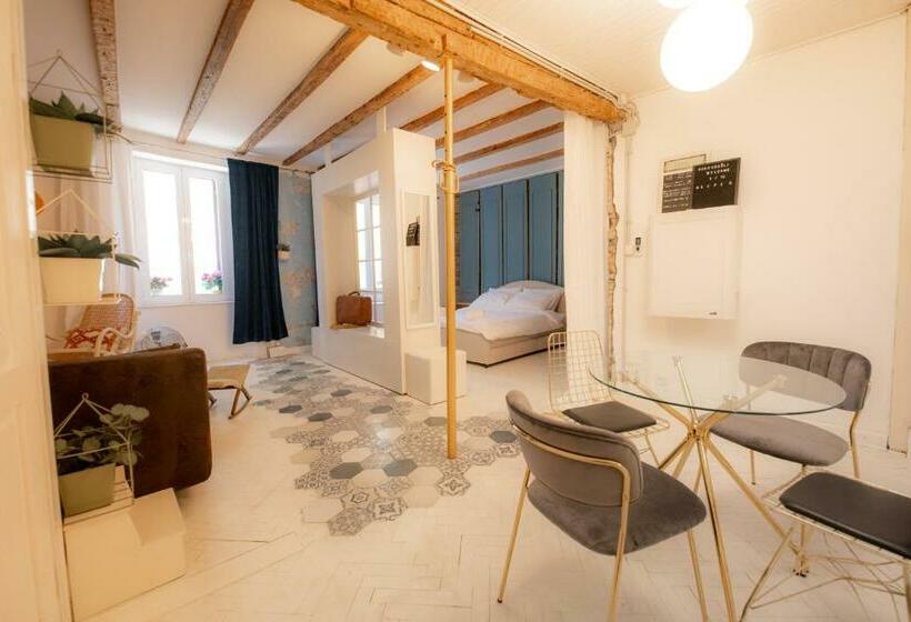 Rosalia Apartment
