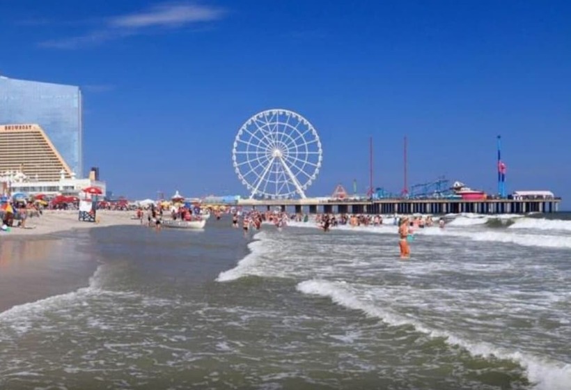 هاستل Beachfront Double Queen Hotel Cozysuite