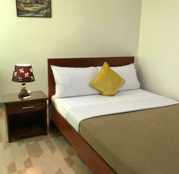 Drew Hostel