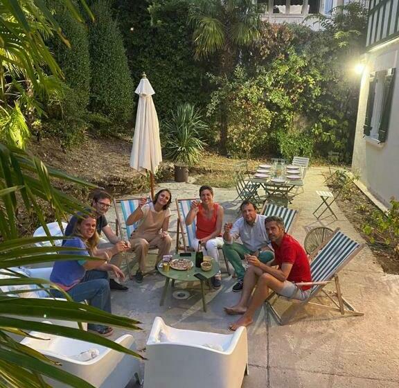 Grande Villa 50m Plage Piscine Proche Centre Gare Parking