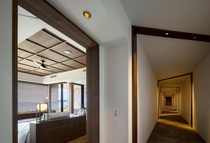 Otel Goto Retreat By Onko Chishin
