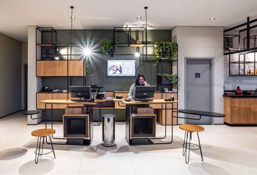 Отель Ibis Botucatu