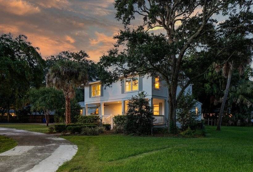 Jessamine By Avantstay Picture Perfect Home W Stunning Backyard