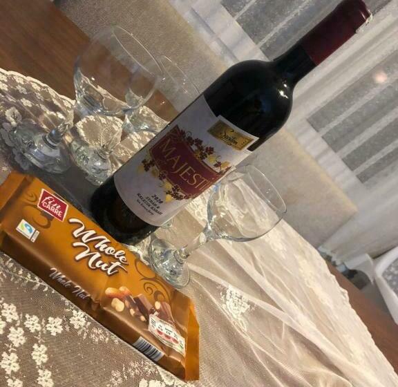 Müstakil Bahçeli Denize 3 Dk Triplex Villa