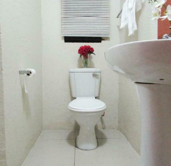 Пансион Khaya Guesthouse