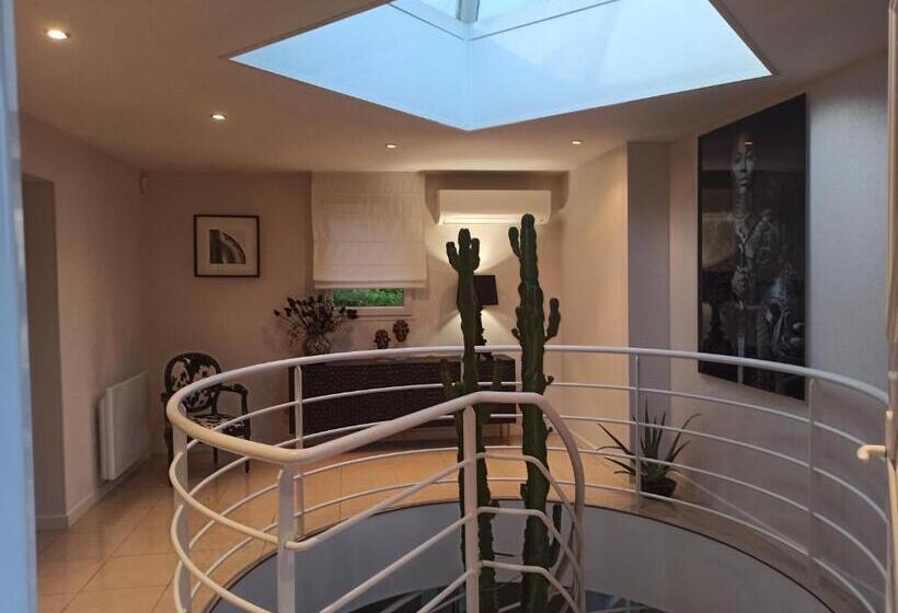 פנסיון Villa Josepha