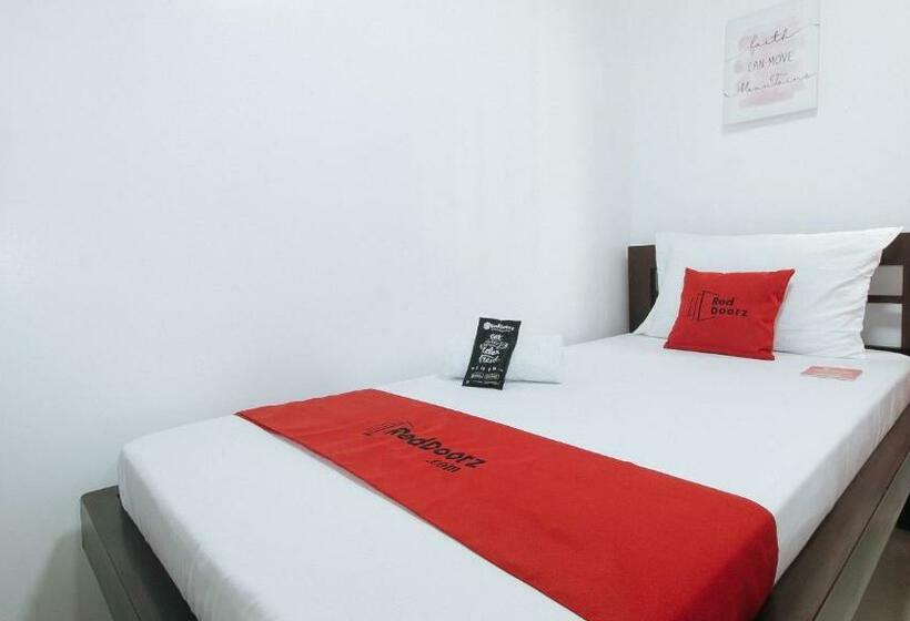 فندق Reddoorz Near Ust Sampaloc Manila