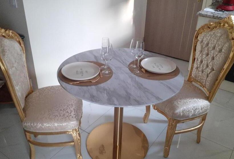 Пансион Appartement Baroque Sully
