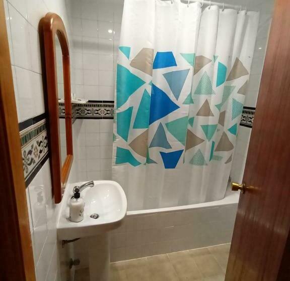 پانسیون Hostal Moncada