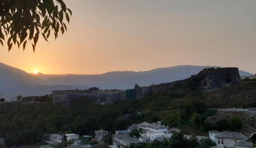 פנסיון Panoramic Vlachos