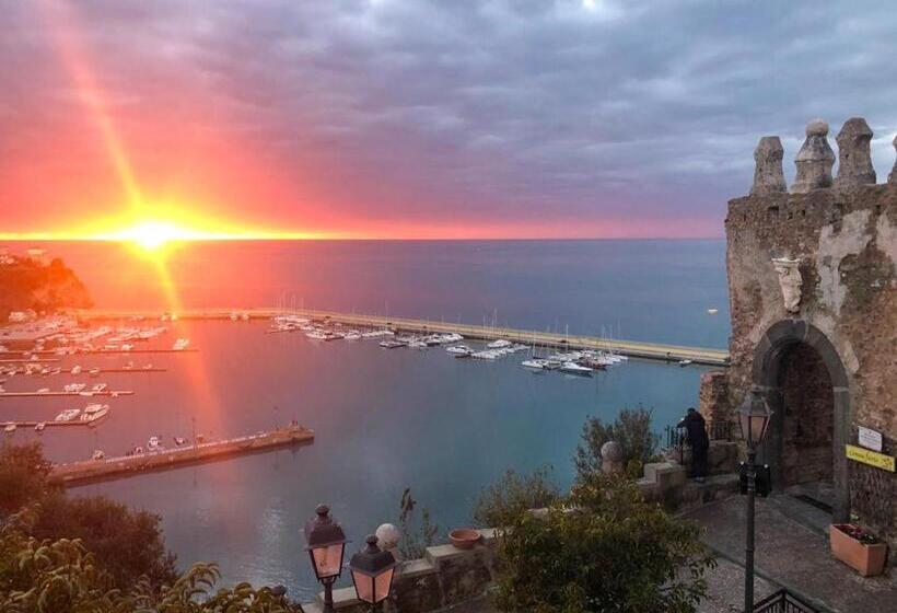 پانسیون Suites Luisa Sanfelice