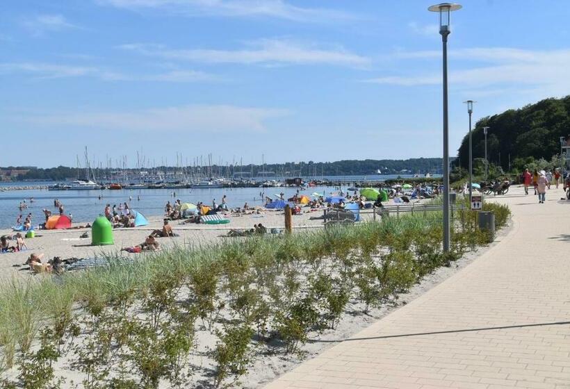 Fewo1846 Strandresidenz Wassersleben   Ostseenest   Modernes Studioapartment Mit Balkon Am Strand