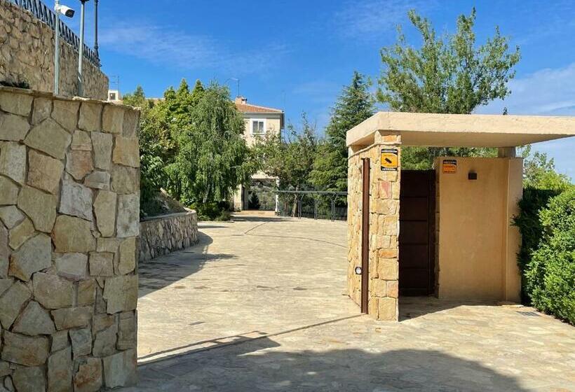 Отель Los Tilos