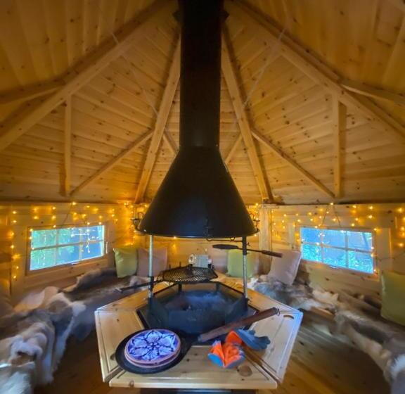 Lake View Lodges