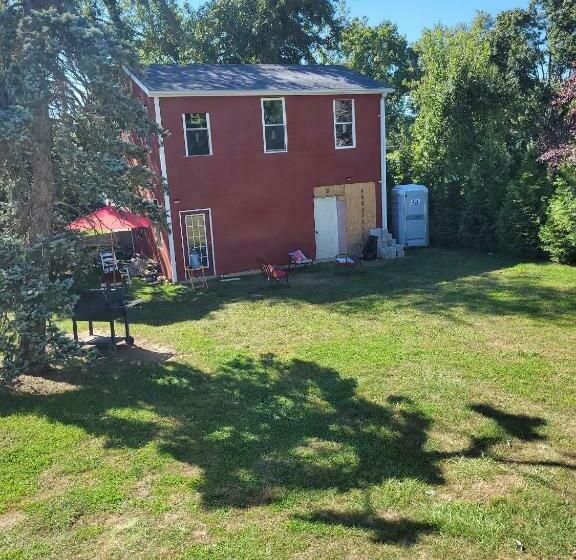 بنسيون Room In Cabin   Camping Cabin With Sauna Access 1st Fl