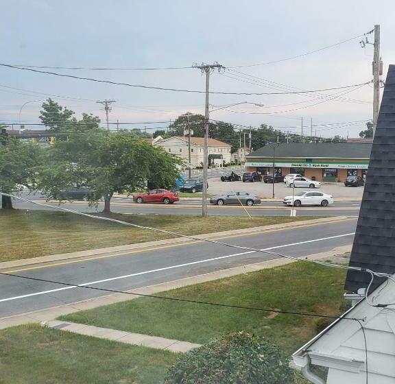 بنسيون Room In Cabin   Camping Cabin With Sauna Access 1st Fl