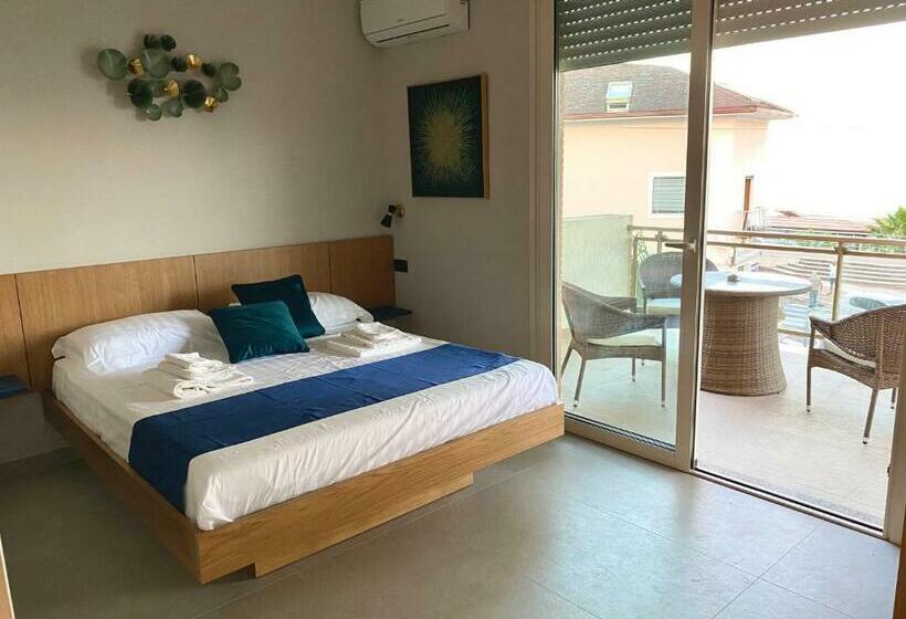 مبيت وإفطار Frontemare