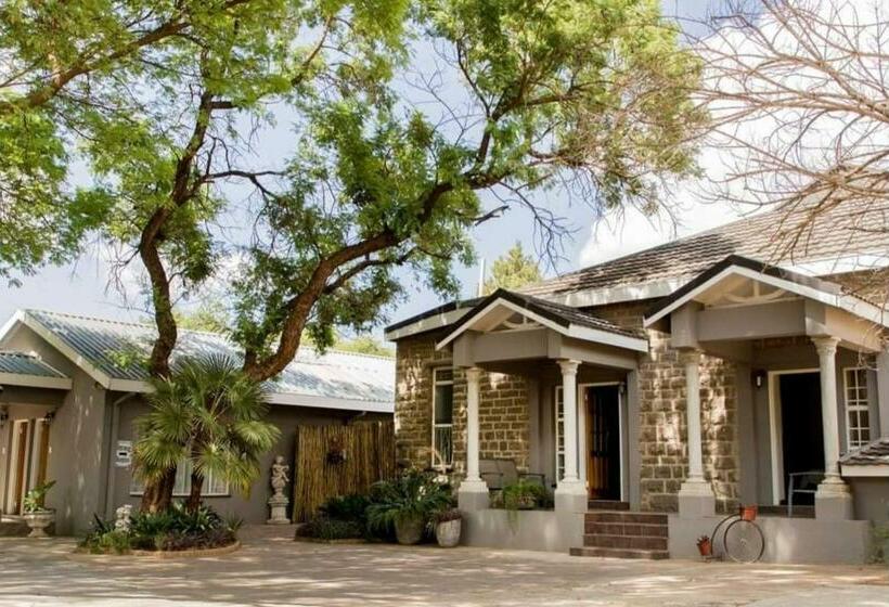 민박 Villa Twente Guest House