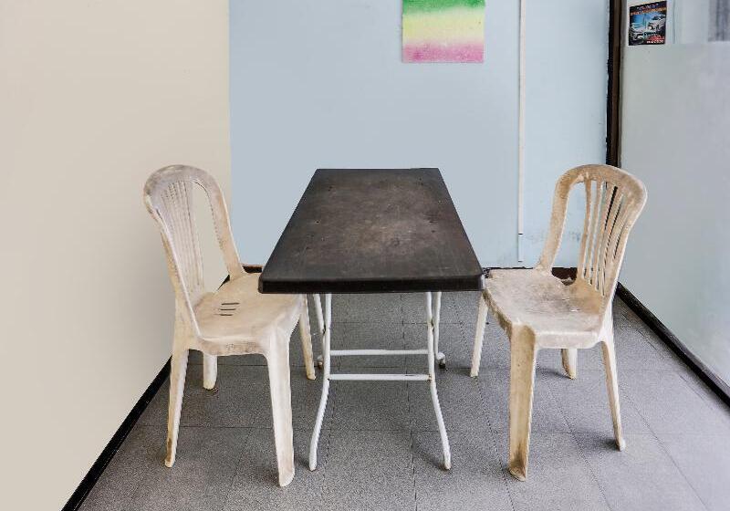 هتل Oyo 91423 Ringin Pitu 1 Syariah