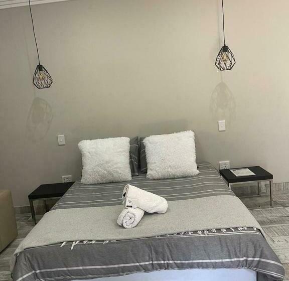 پانسیون Guest House On Gillian Unit 7