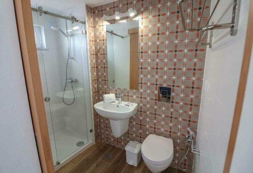 Пансион Little Break Guest House