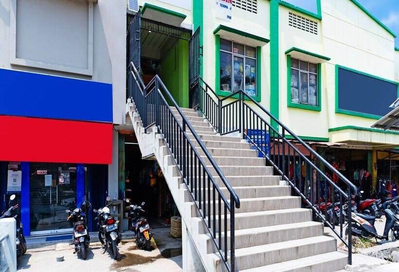 هتل Spot On 91402 Home 59 Tegal Danas