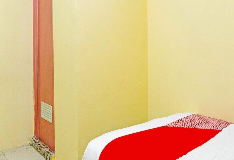 هتل Spot On 91402 Home 59 Tegal Danas