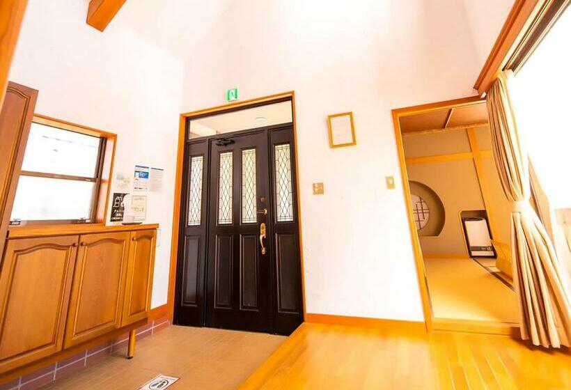 Пансион Moon Glow Vacation Stay 69949v