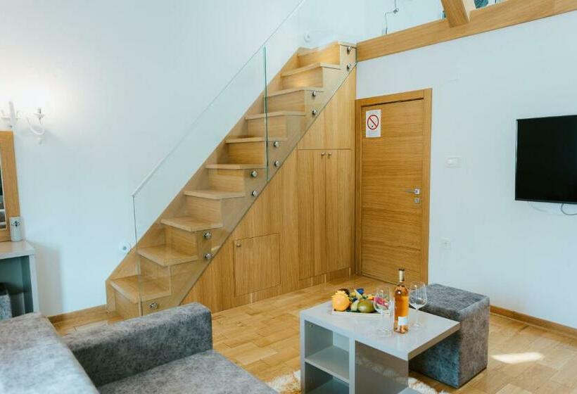 تختخواب و صبحانه Villa Cvijanović Wellness Spa