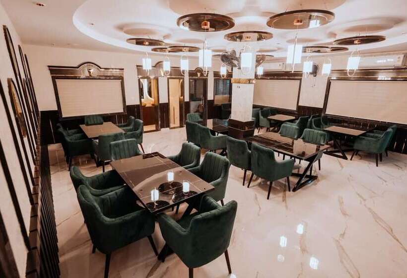 ホテル Bajaj S Karwan Inn