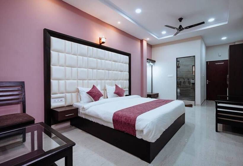 ホテル Bajaj S Karwan Inn