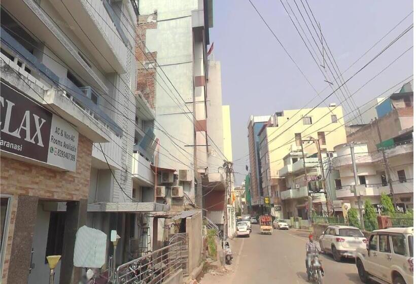 فندق Priti Guest House By Wb Inn