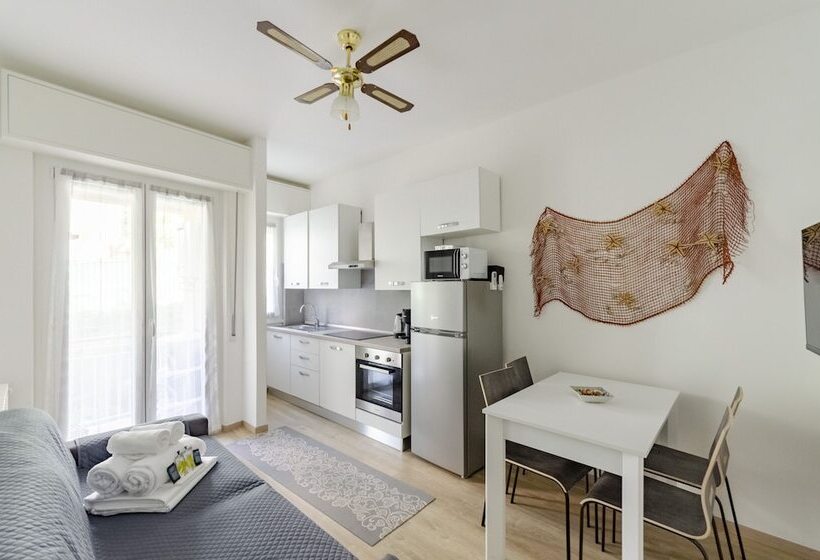 Joivy Banfi Apartment