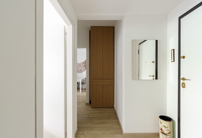 Joivy Banfi Apartment