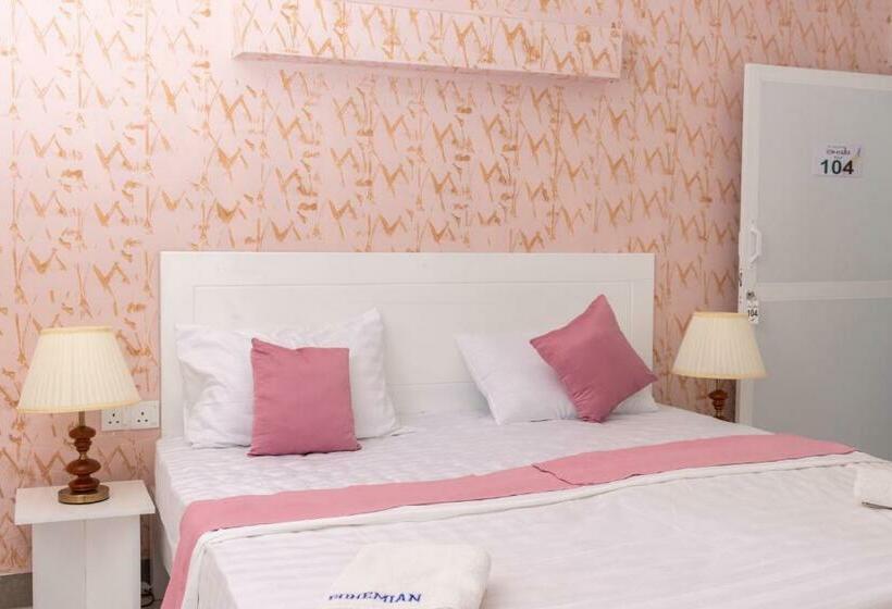هتل Bohemian Villa Negombo