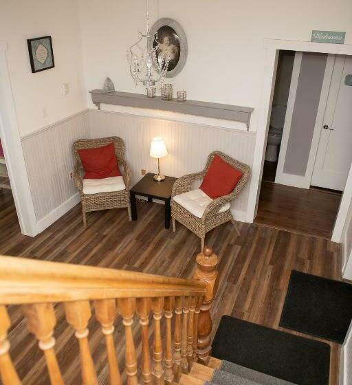 Общежитие Pepperell Place Inn Inc