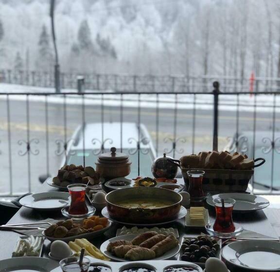 住宿加早餐  Ayder Doruk Otel