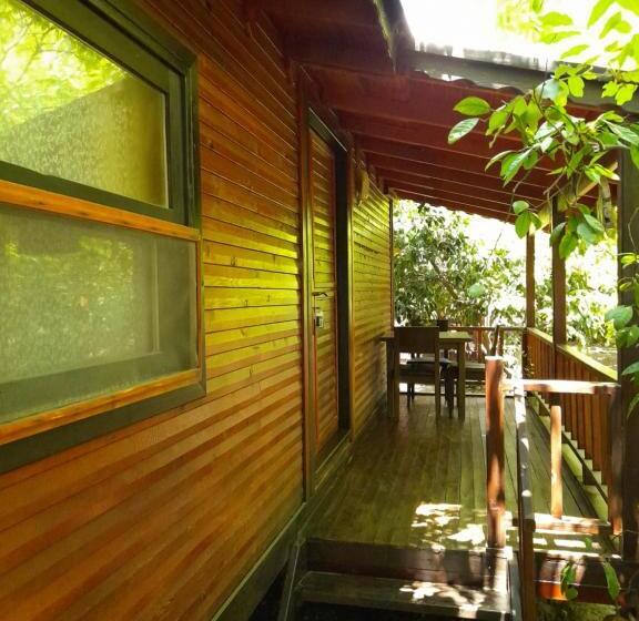 تختخواب و صبحانه Endemik Bungalov