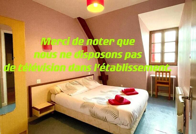 ホテル Auberge Le Beaulieu  Cantal