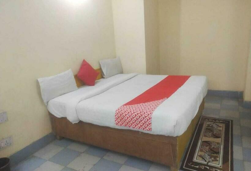 Hotel Spot On 90580 Sai Astha Guest House