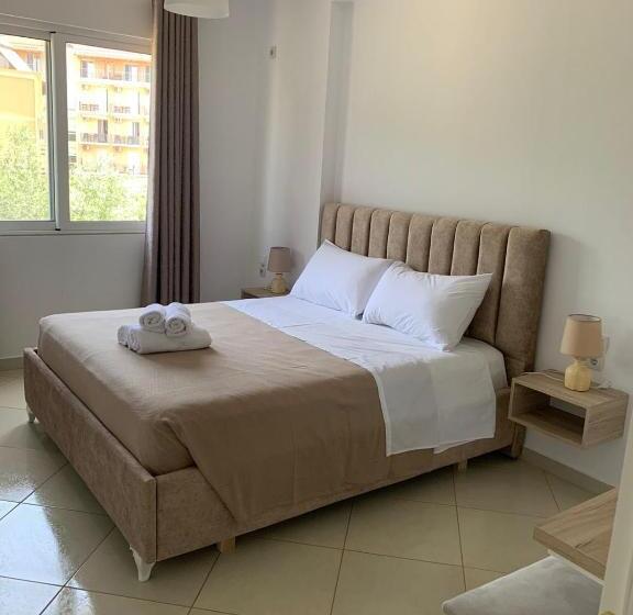 פנסיון Mediterranean Apartments