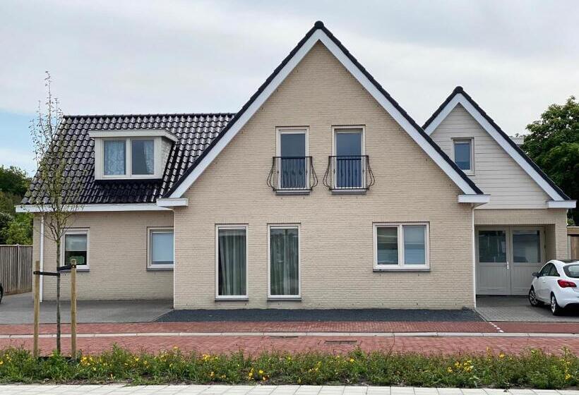 Bed and Breakfast Place To Be Zoutelande